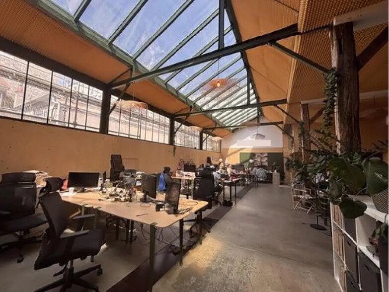 208 Rue Saint-Maur, Paris à louer - Photo de l’immeuble – Image 3 sur 15