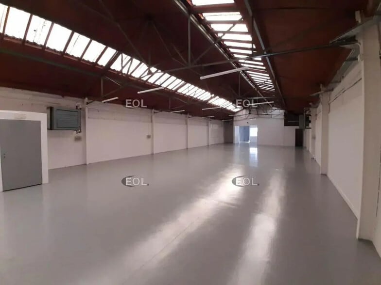 Local d’activités dans Villeneuve-Saint-Georges à louer - Photo intérieure – Image 3 sur 4