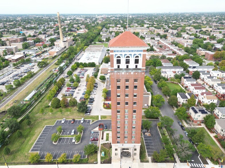 906 S Homan Ave, Chicago, IL à louer - Photo de l’immeuble – Image 1 sur 9