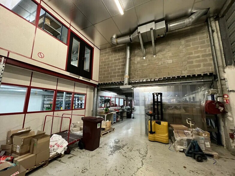 Local d'activités dans Ferrières-en-Brie à vendre - Photo intérieure – Image 2 sur 5