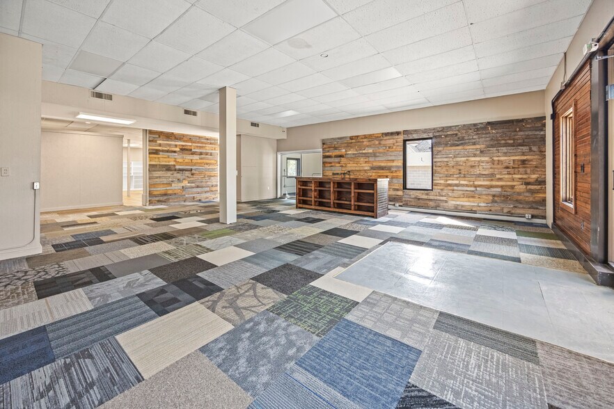 518 Jefferson St, Fulton, MO à louer - Photo de l’immeuble – Image 3 sur 23