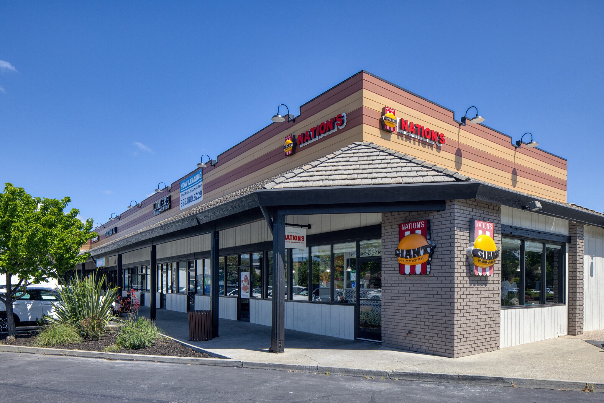 5321 Hopyard Rd, Pleasanton, CA à louer Photo principale– Image 1 sur 6