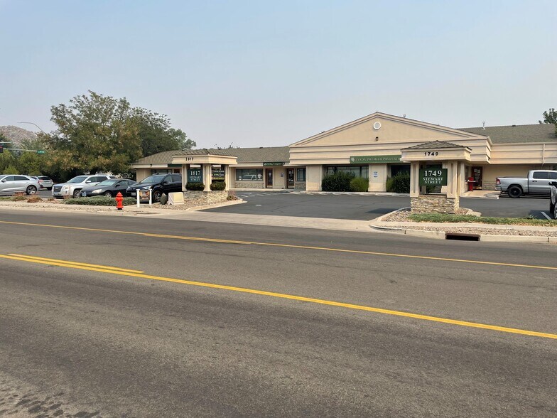 1817 Stewart St, Carson City, NV à louer - Photo de l’immeuble – Image 1 sur 8