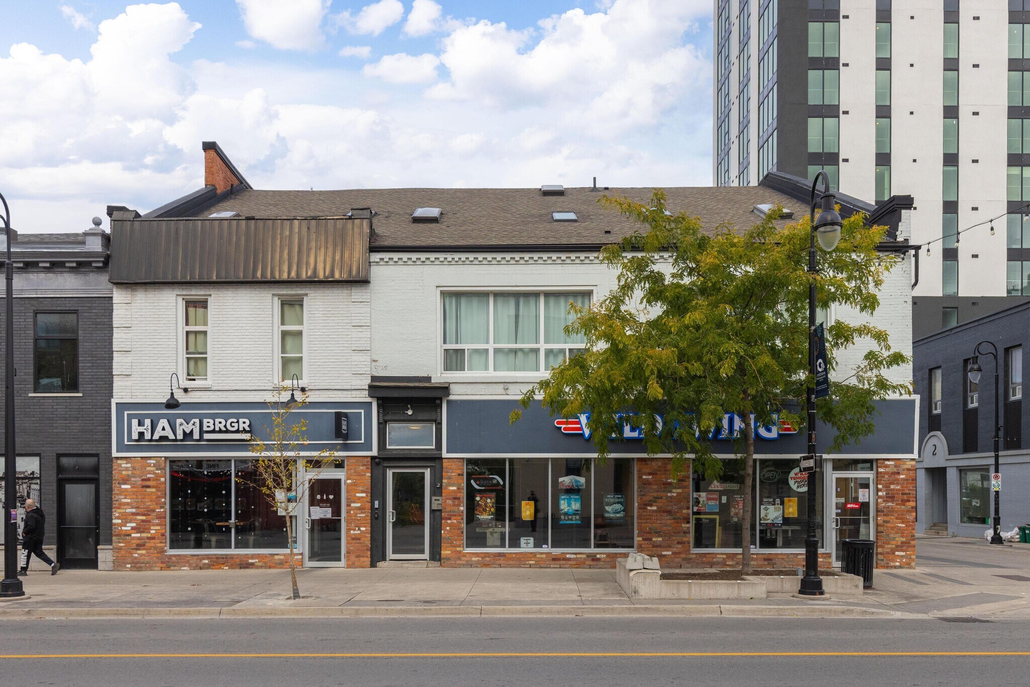 233-239 St Paul St, St Catharines, ON à vendre Photo principale– Image 1 sur 22