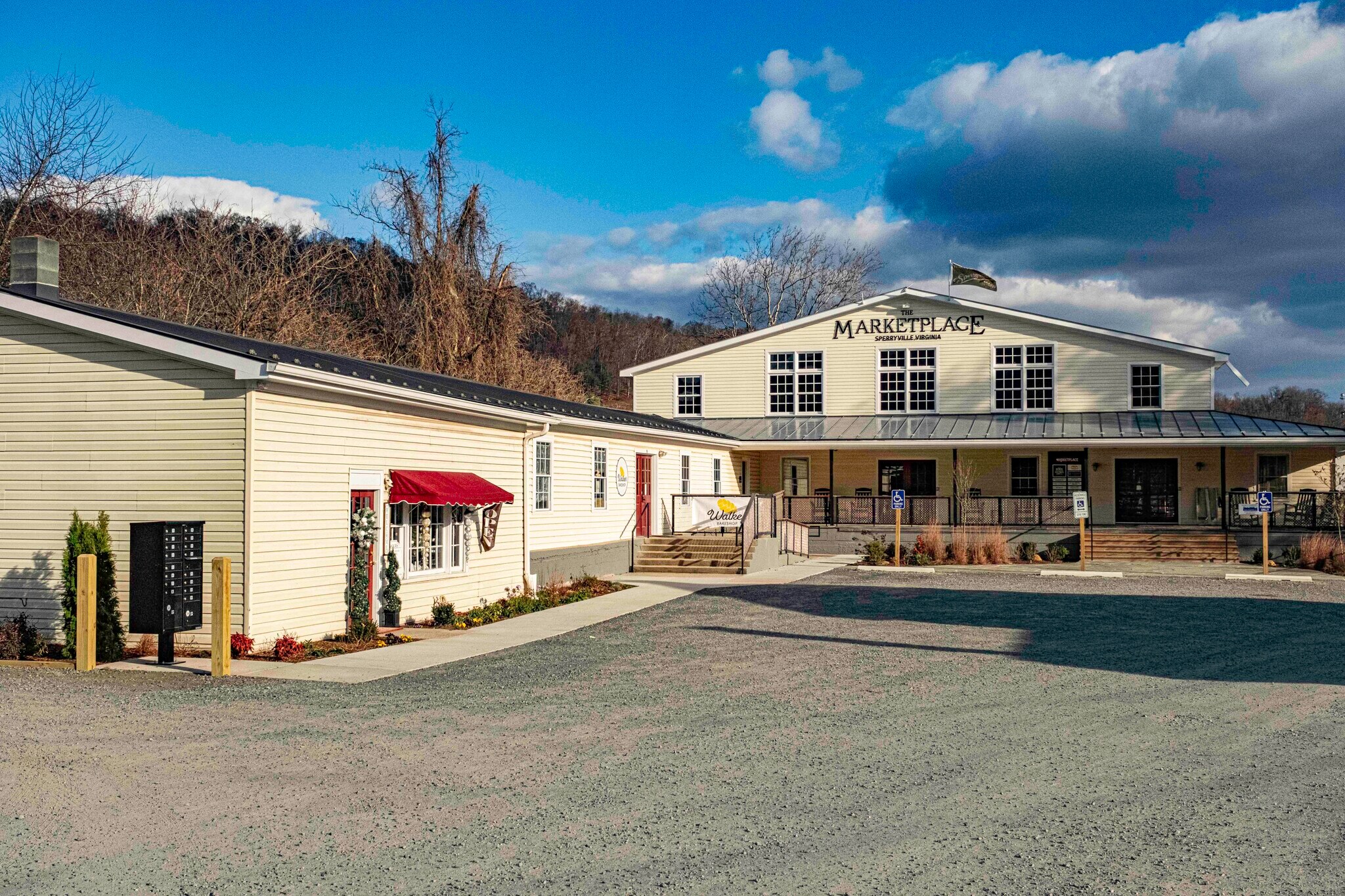 3 River Ln, Sperryville, VA à louer Photo de l’immeuble– Image 1 sur 3