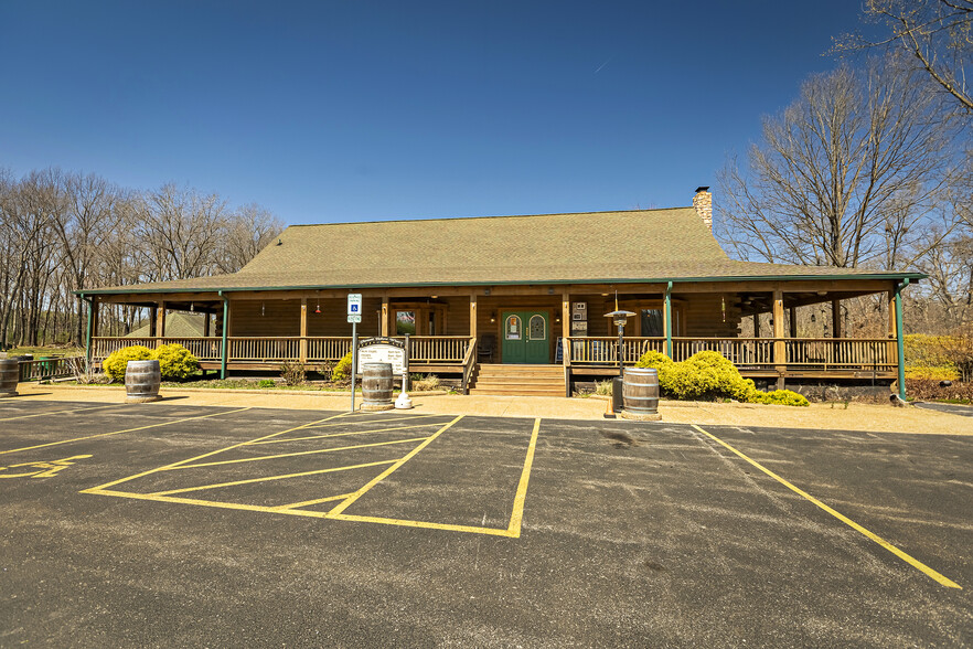 14391 IL-37, Whittington, IL à vendre - Photo de l’immeuble – Image 2 sur 33