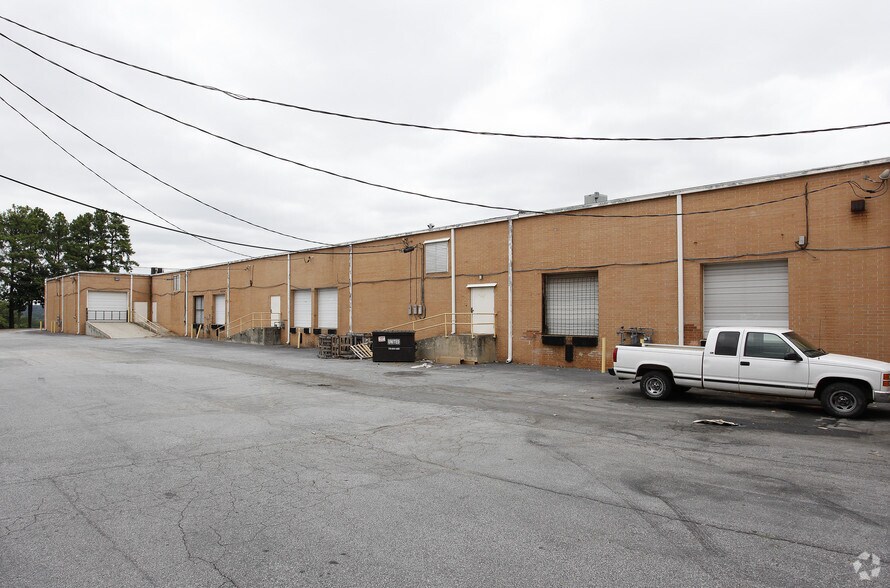 4445 Commerce Dr SW, Atlanta, GA à louer - Photo de l’immeuble – Image 2 sur 4