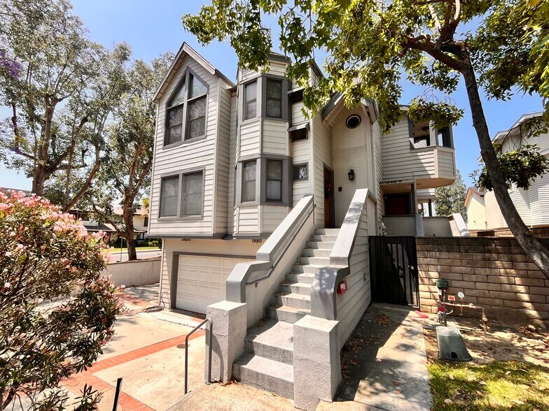 1033 La Cadena Ave, Arcadia, CA à vendre - Photo de l’immeuble – Image 1 sur 10