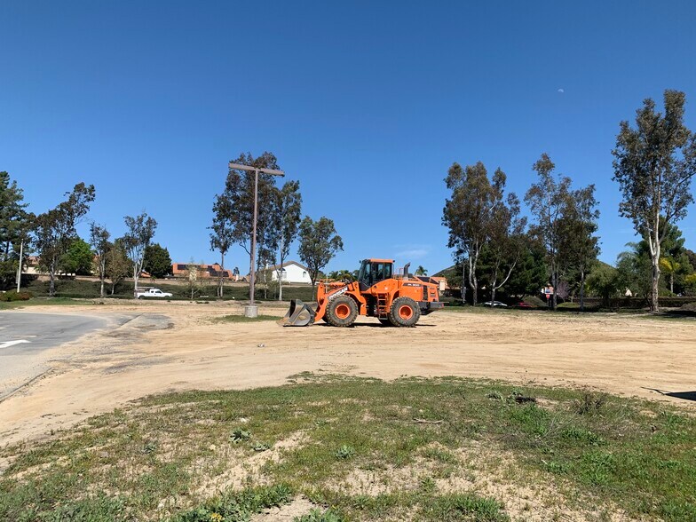 39360 Los Alamos Rd, Murrieta, CA à louer - Photo principale – Image 1 sur 22