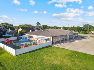 Plus de détails pour 15606 W Airport Blvd, Sugar Land, TX - Bureau à vendre