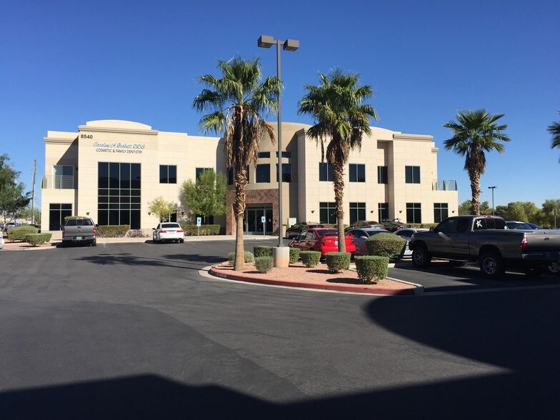 8560 S Eastern Ave, Las Vegas, NV à vendre - Photo principale – Image 1 sur 5