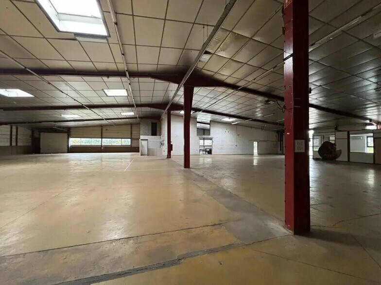 Local d’activités dans Rillieux-la-Pape à louer - Photo intérieure – Image 2 sur 12