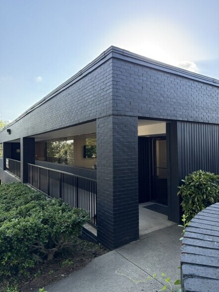 3720 4th Ave S, Birmingham, AL à louer - Photo de l’immeuble – Image 1 sur 4