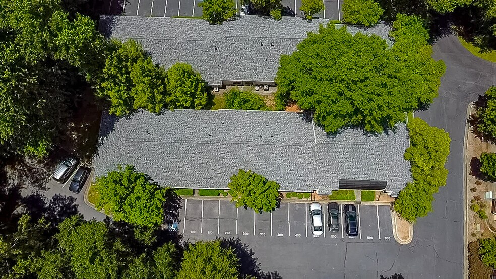 875 Old Roswell Rd, Roswell, GA à vendre - Photo de l’immeuble – Image 3 sur 53