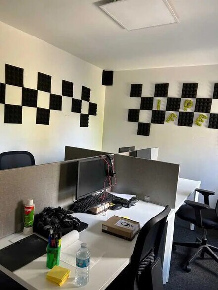 Bureau dans Le Mesnil-Esnard à louer - Photo de l’immeuble – Image 2 sur 3