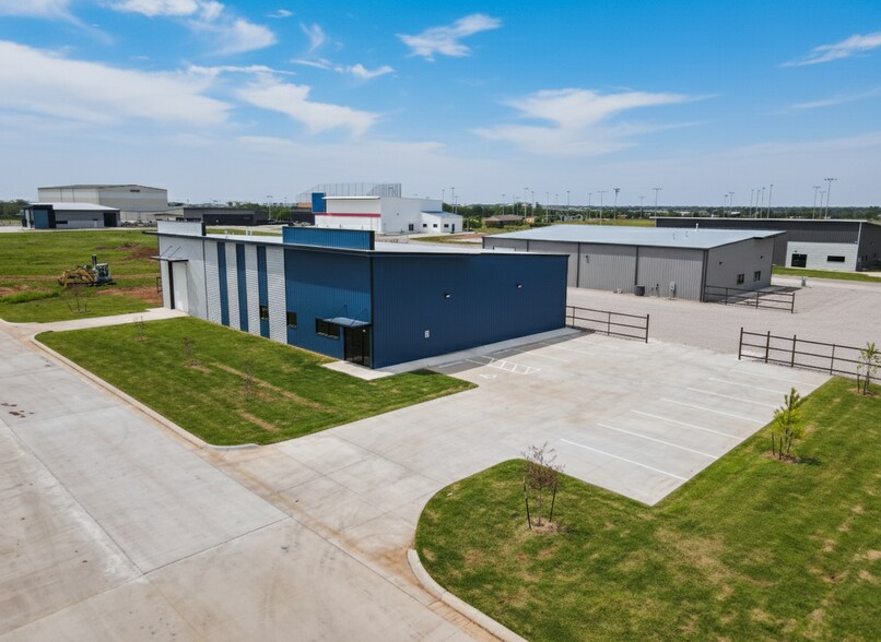 617 NW 124th st, Oklahoma City, OK à louer - Photo de l’immeuble – Image 2 sur 7
