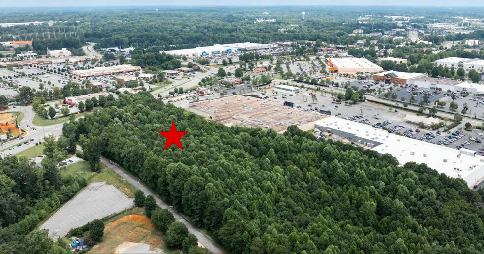 4523 W Wendover Ave, Jamestown, NC à vendre - Photo de l’immeuble – Image 2 sur 3