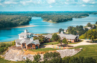 Plus de détails pour 1 Tara Point, Grafton, IL - Hôtellerie à vendre