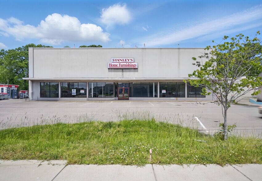 6542 E Virginia Beach Blvd, Norfolk, VA à vendre - Photo de l’immeuble – Image 2 sur 22