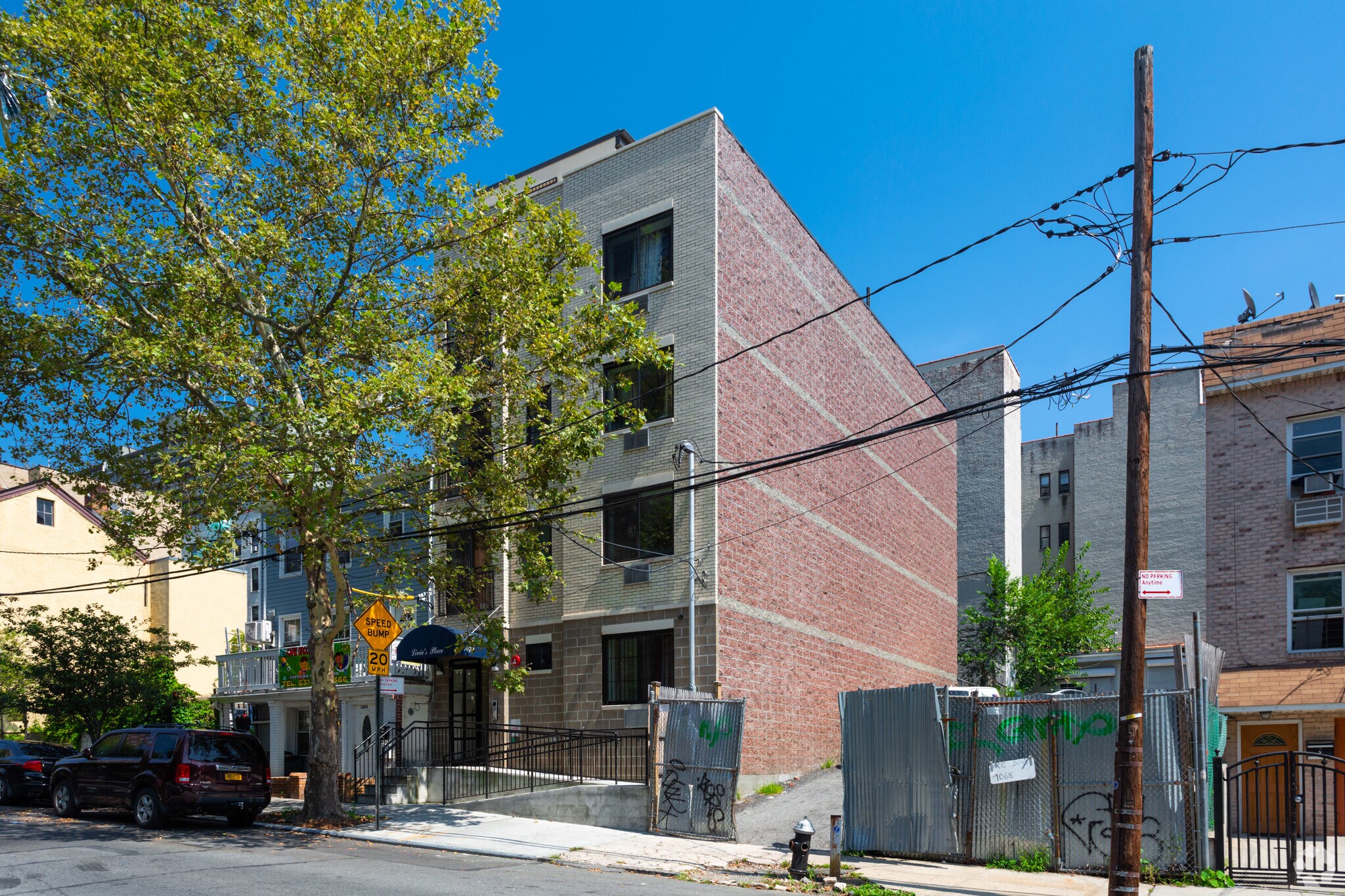 1072 University Ave, Bronx, NY à vendre Photo principale– Image 1 sur 28