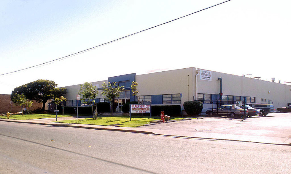 330 Shaw Rd, South San Francisco, CA à louer - Photo de l’immeuble – Image 2 sur 24