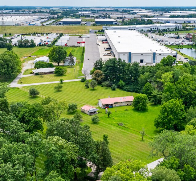 2700-2714 Bixby Rd, Groveport, OH à vendre - Photo de l’immeuble – Image 2 sur 5