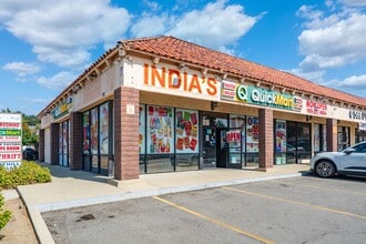 101 E Foothill Blvd, Pomona, CA à louer Photo intérieure– Image 2 sur 17