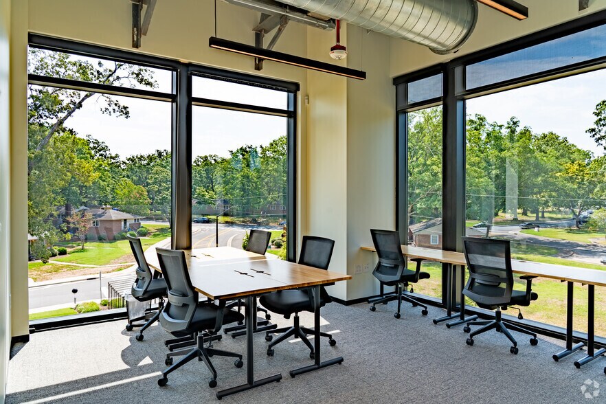 101 Glen Lennox Dr, Chapel Hill, NC à louer - Photo intérieure – Image 3 sur 24