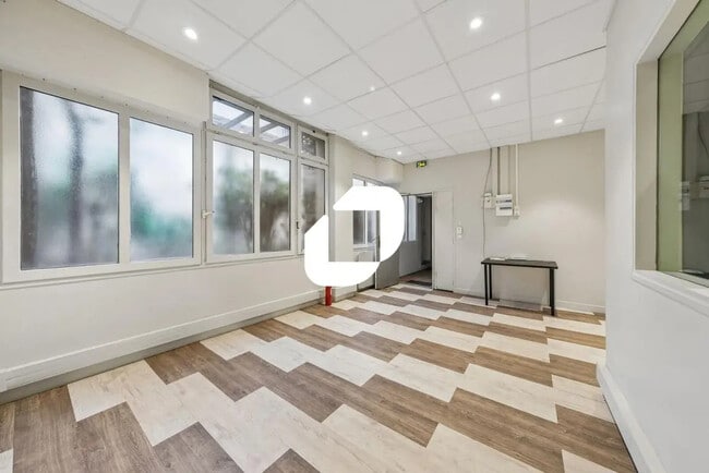 Plus de détails pour Bureau à louer