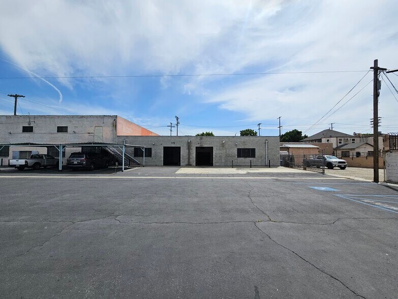 965 Venice Blvd, Los Angeles, CA à louer - Photo de l’immeuble – Image 3 sur 16