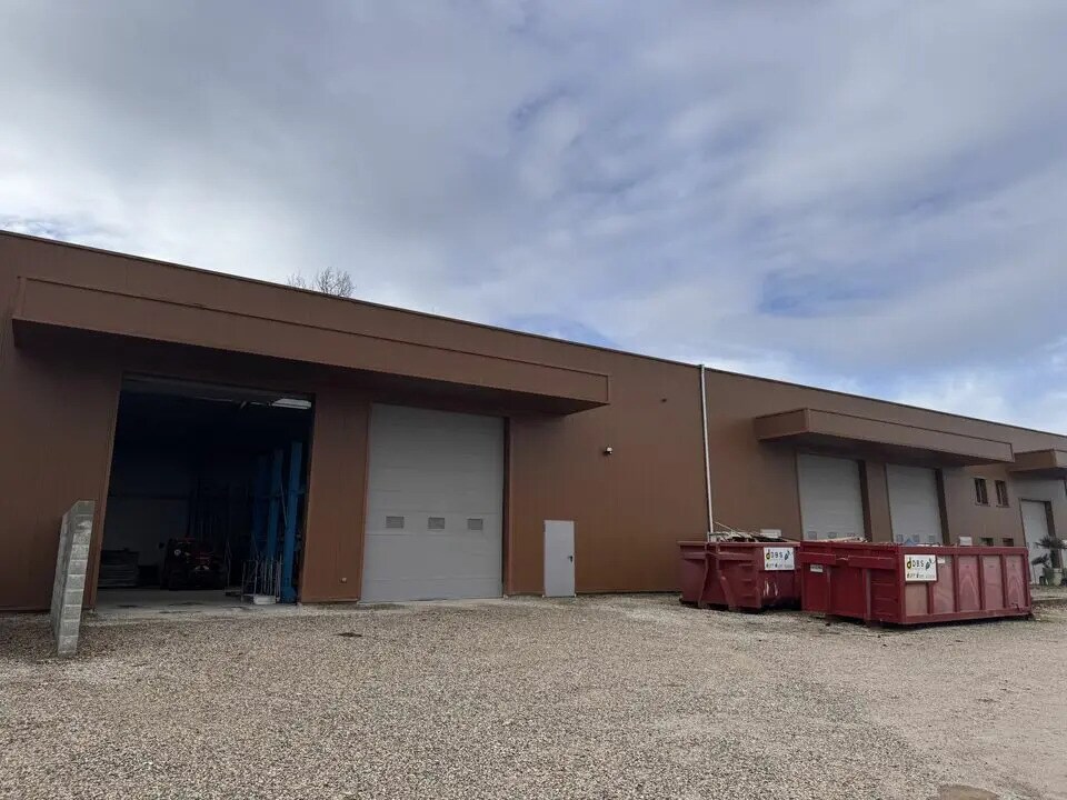 1 Rue Du 8 Mai 1945, Chavanoz à louer Photo principale– Image 1 sur 7