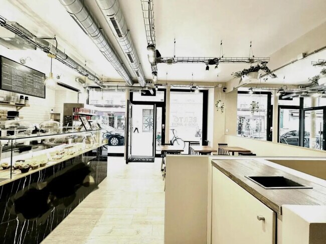 Plus de détails pour Local commercial à louer