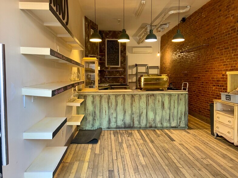 406 Marcus Garvey Blvd, Brooklyn, NY à louer - Photo de l’immeuble – Image 2 sur 12