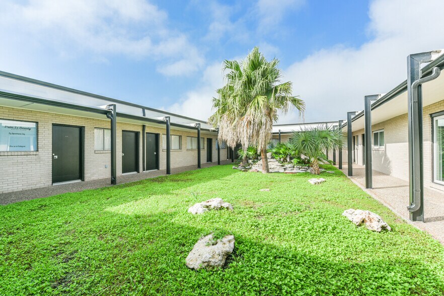 1022-1024 Pasadena Blvd, Pasadena, TX à vendre - Photo de l’immeuble – Image 1 sur 44