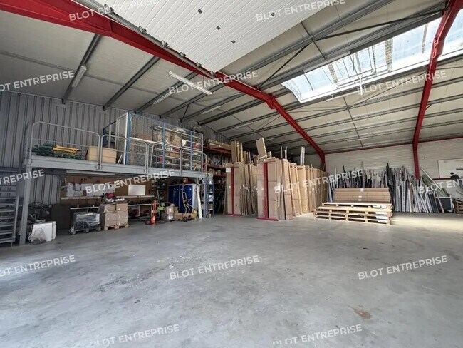 Plus de détails pour 6 Rue De Chantemerle, Le Bignon - Bureau, Industriel/Logistique à louer