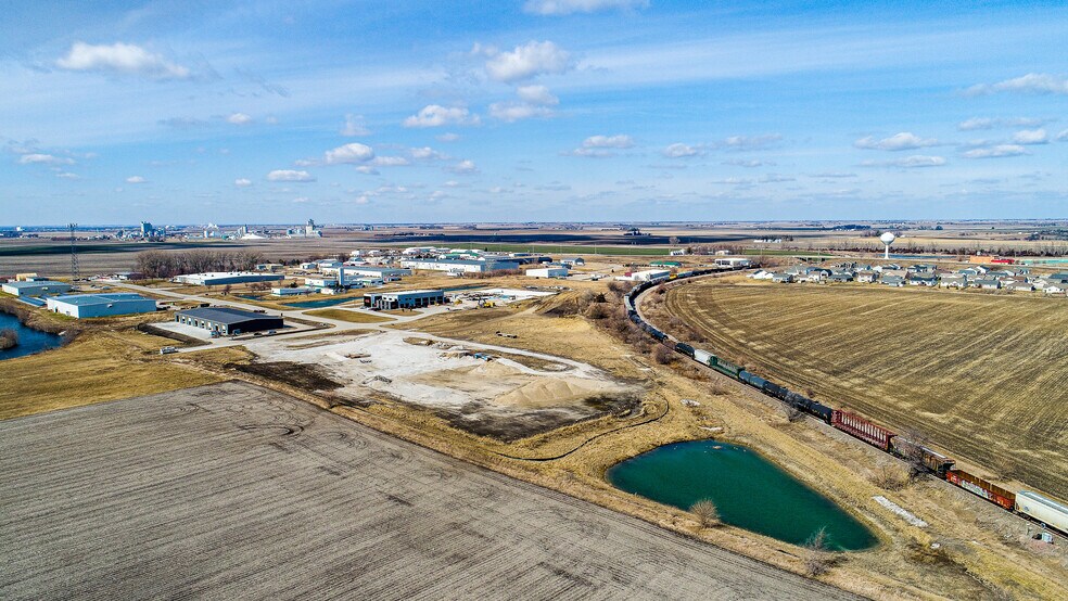 549 W 13th St, Nevada, IA à vendre - Photo de l’immeuble – Image 2 sur 3