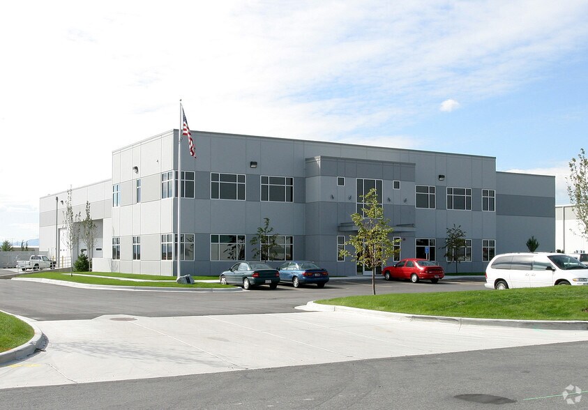 2525 W Bridger Rd, Salt Lake City, UT à louer - Photo de l’immeuble – Image 2 sur 2