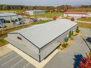 25 Reeds Way, Flat Rock, NC - VUE AÉRIENNE  vue de carte - Image1