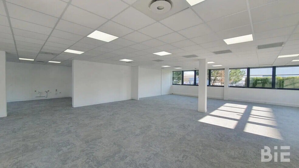 Bureau dans Pessac à louer - Photo de l’immeuble – Image 3 sur 15