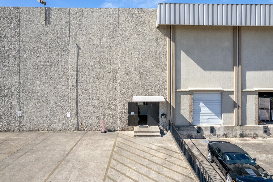 5055 S Loop Fwy E, Houston, TX à louer - Photo de l’immeuble – Image 3 sur 5
