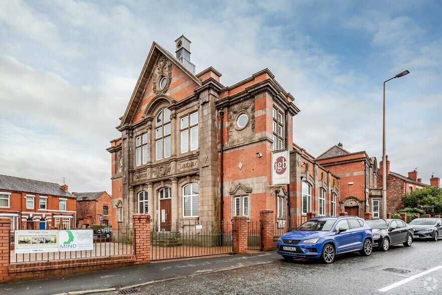 361 Ormskirk Rd, Wigan à louer - Photo de l’immeuble – Image 2 sur 5