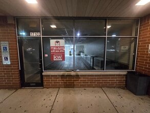 17100-17114 S Park Ave, South Holland, IL à louer Photo intérieure– Image 1 sur 1