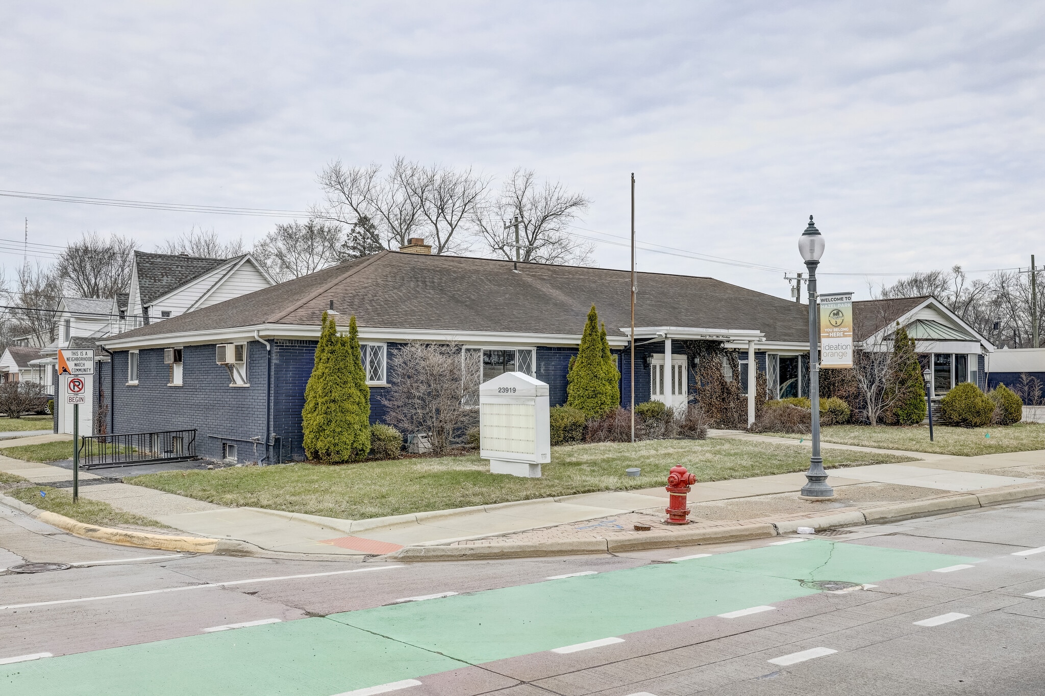 23919 John R Rd, Hazel Park, MI à vendre Photo principale– Image 1 sur 49