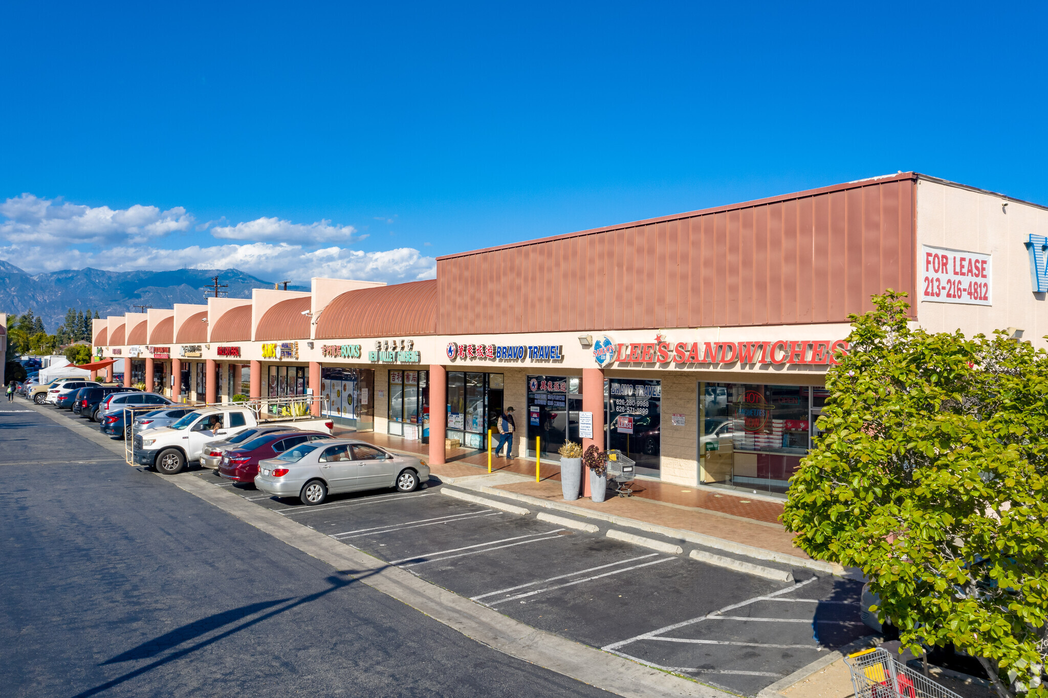 1211-1289 E Valley Blvd, Alhambra, CA à louer Photo principale– Image 1 sur 10