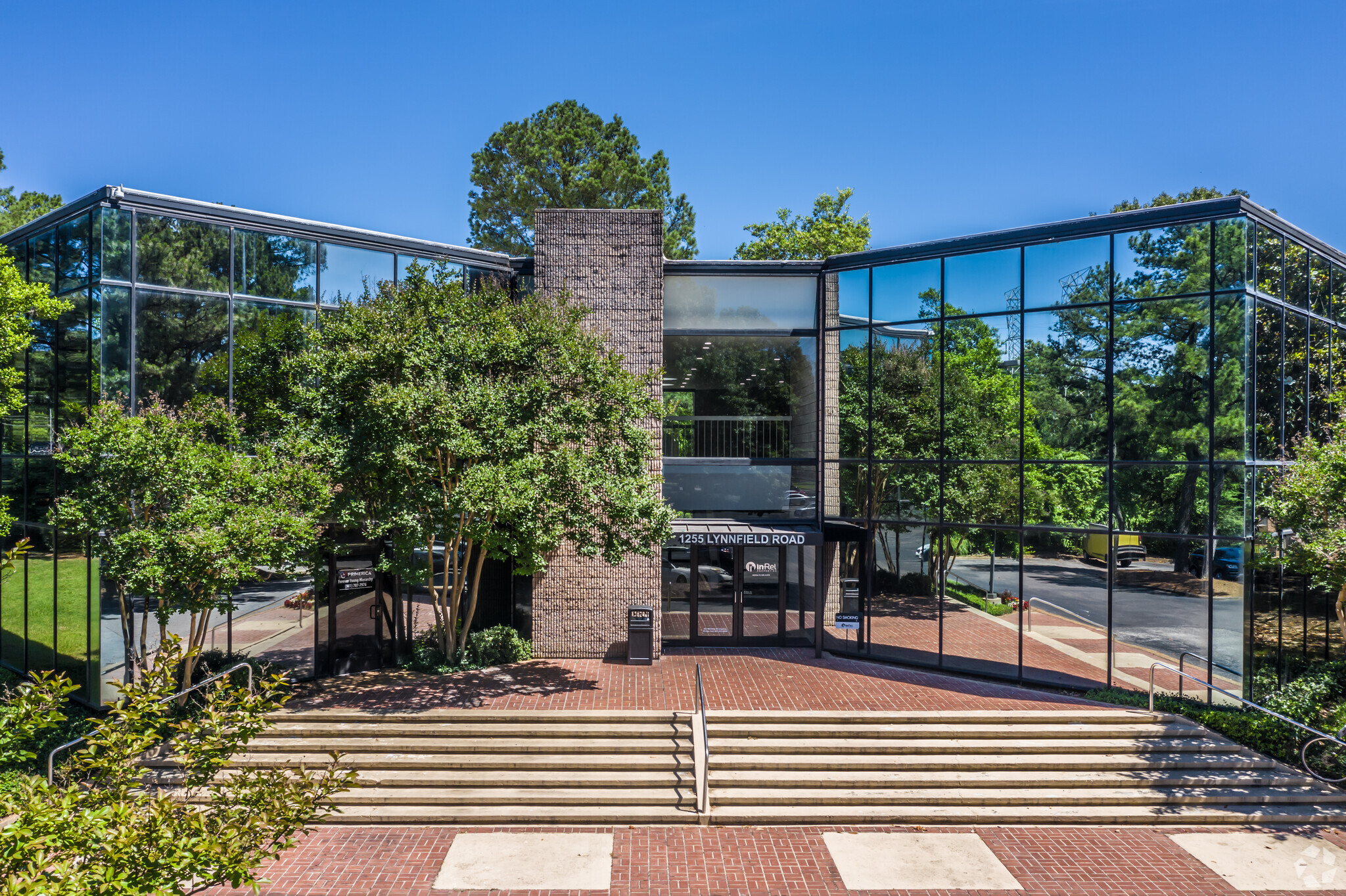 1355 Lynnfield Rd, Memphis, TN à louer Photo de l’immeuble– Image 1 sur 17