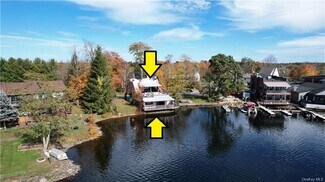 Plus de détails pour 13 Horseshoe Lake Rd, Kauneonga Lake, NY - Local commercial à vendre