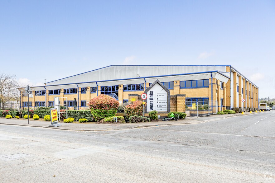 Alperton Ln, Wembley à louer - Photo principale – Image 1 sur 5