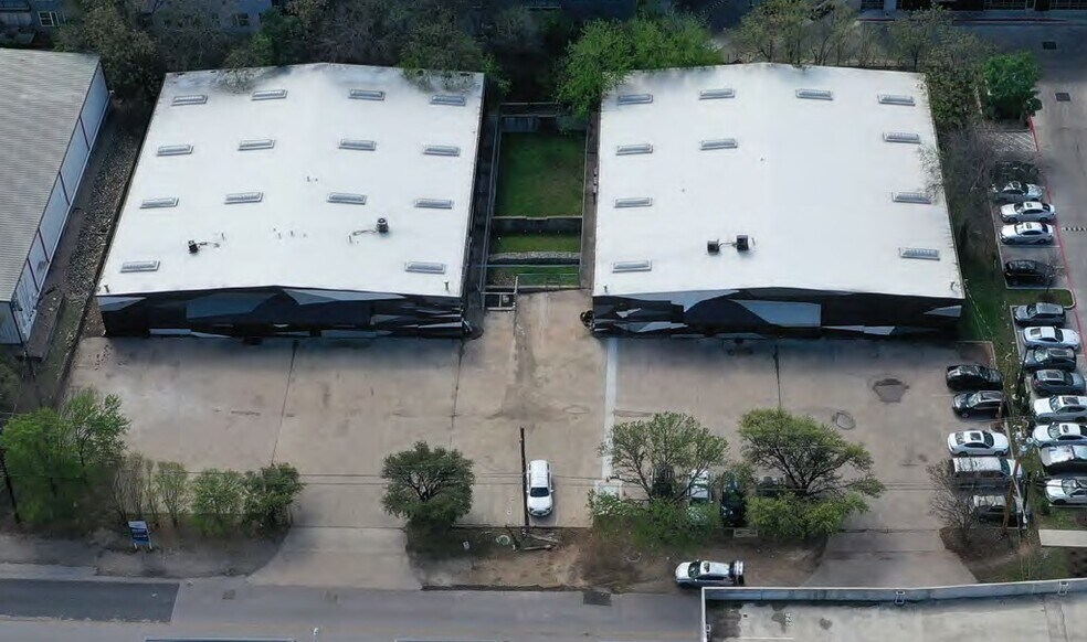 115 E St Elmo Rd Bldg. A&B Sale portefeuille de 2 biens à vendre sur LoopNet.fr - Photo de l’immeuble – Image 3 sur 3