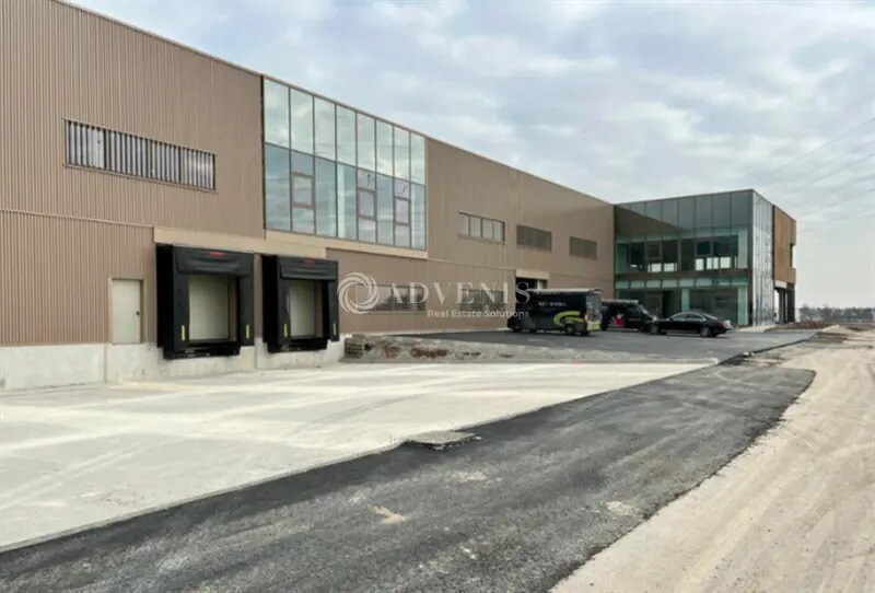 Industriel/Logistique dans Tremblay-en-France à vendre - Photo de l’immeuble – Image 1 sur 10