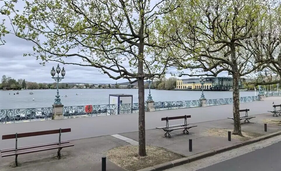 Local commercial dans Enghien-les-Bains à louer - Aérien – Image 1 sur 3